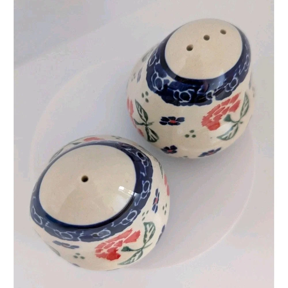 Vintage Salt & Pepper Shakers Cottagecore Floral Ceramic Farmhouse Blue Red 184